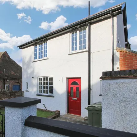 Rent this 3 bed house on 37 Addison Road in Guildford, GU1 3QG