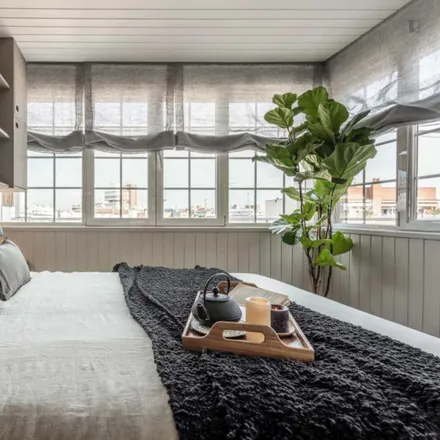 Rent this 1 bed apartment on Calle de Juan Bravo in 58, 28006 Madrid