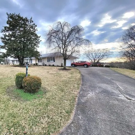 Buy this 4 bed house on 116 Highland Drive in Flemingsburg, KY 41041