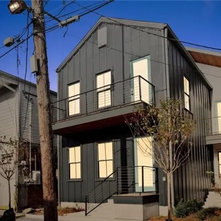 Buy this 3 bed condo on 953 Saint Mary Street in New Orleans, LA 70130