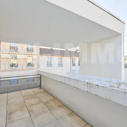 Rent this 5 bed apartment on 54 Rue Gutenberg in 75015 Paris, France