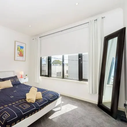 Rent this 1 bed apartment on Caulfield North VIC 3161
