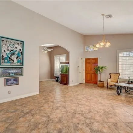 Image 8 - 18 Lost Mountain Court, Henderson, NV 89074, USA - House for sale
