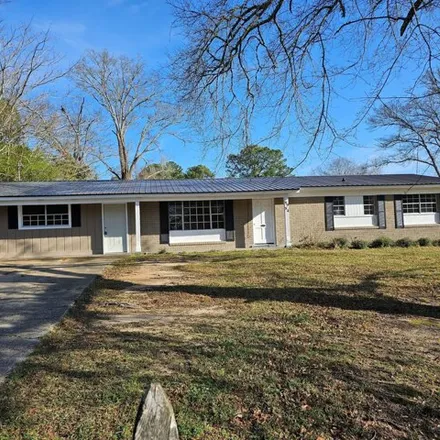 Rent this 4 bed house on 8794 Westwood Drive in Lauderdale County, MS 39307