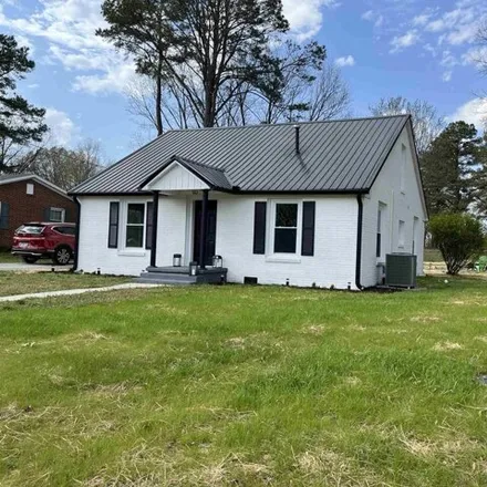 Buy this 3 bed house on 288 East Union Street in Gleason, Weakley County