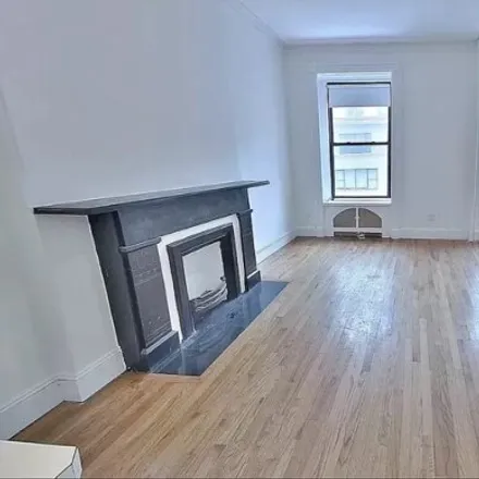 Rent this studio house on 156 East 64th Street in New York, NY 10065