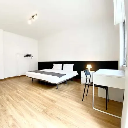 Rent this 5 bed room on Rua Morais Soares 3-13 in 1900-339 Lisbon, Portugal