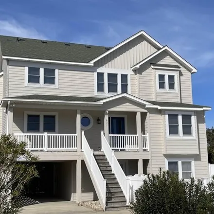 Buy this 6 bed house on 625 Sea Oats Court in Corolla, Currituck County