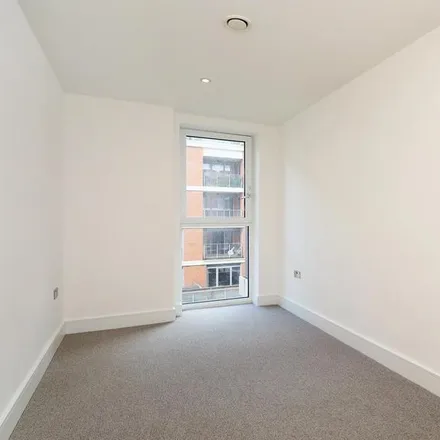 Image 9 - Hooper's Mews, London, W3 6AH, United Kingdom - Apartment for rent