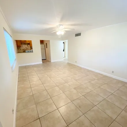 Image 3 - 853 Lighthouse Drive, North Palm Beach, FL 33408, USA - Apartment for rent