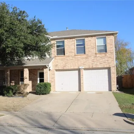 Rent this 4 bed house on 1701 Little Deer Lane in Fort Worth, TX 76131