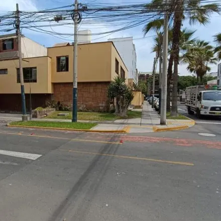 Image 2 - Avenida Alfredo Franco, Santiago de Surco, Lima Metropolitan Area 15038, Peru - House for sale