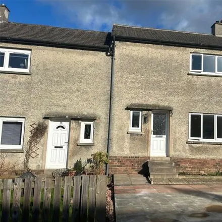 Rent this 2 bed townhouse on Wellwood Avenue in The Marches, Lanark