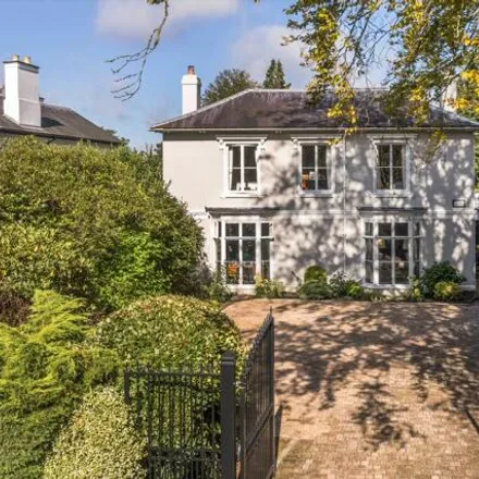 Image 1 - Manor Park, Bishop's Down Road, Royal Tunbridge Wells, TN4 8XL, United Kingdom - House for sale