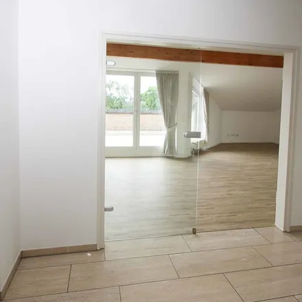 Rent this 3 bed apartment on Kesselsweier 1 in 40724 Hilden, Germany