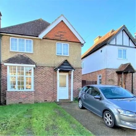 Rent this 4 bed duplex on 43 Southway in Guildford, GU2 8DF