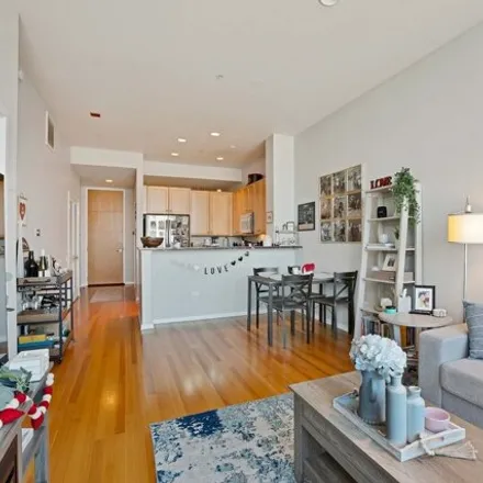 Image 4 - 517-531 West Superior Street, Chicago, IL 60610, USA - Condo for sale