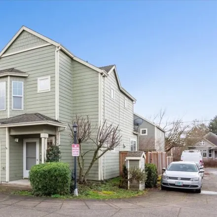 Buy this 2 bed house on 2638 Northeast 6th Place in Portland, OR 97212