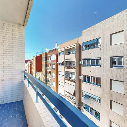 Rent this 5 bed room on Carrer d'Escalante in 364, 46011 Valencia