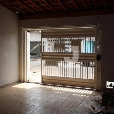 Buy this 2 bed house on Avenida Botucatu in Cecap, Piracicaba - SP