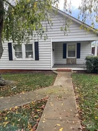 Buy this 3 bed house on 231 East End Avenue in Valley Stream, Statesville