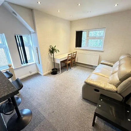Image 7 - Ashburnham Road, Luton, LU1 1JZ, United Kingdom - Apartment for rent