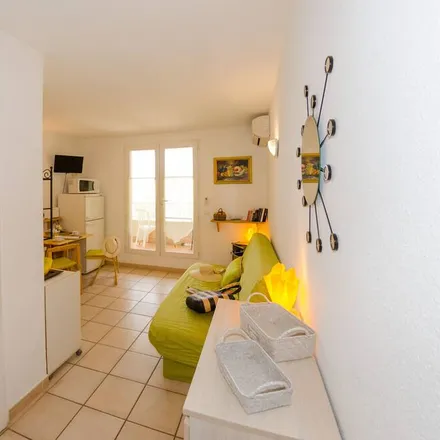Rent this studio apartment on 83250 La Londe-les-Maures