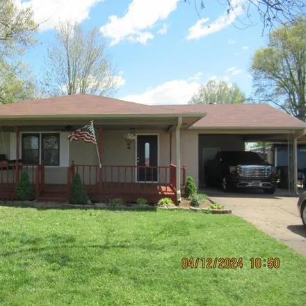 Image 1 - 950 Sycamore Street, Woodland Mills, Obion County, TN 38261, USA - House for sale