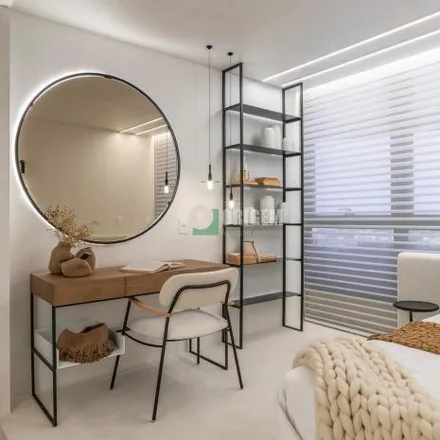 Buy this 3 bed apartment on Edna Estacionamento in Avenida Presidente Getúlio Vargas 2456, Água Verde