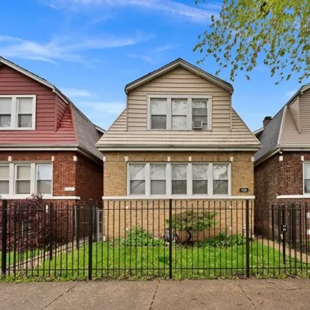 Buy this 2 bed house on 7225 South Wolcott Avenue in Chicago, IL 60636