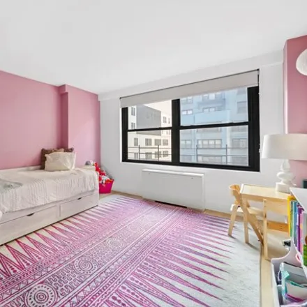 Image 6 - Place 57, 207 East 57th Street, New York, NY 10022, USA - Apartment for sale