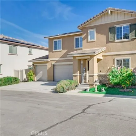 Image 3 - 10498 Sparrow Court, Moreno Valley, CA 92557, USA - House for sale