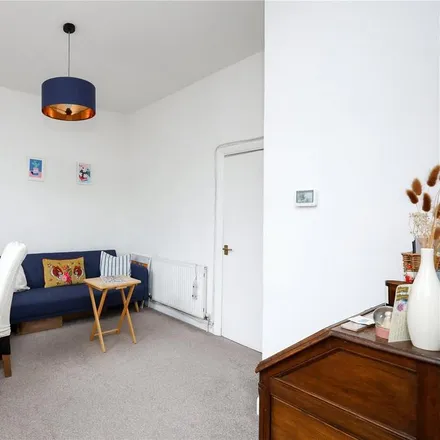 Image 5 - 235 Ladbroke Grove, London, W10 5LU, United Kingdom - Apartment for rent
