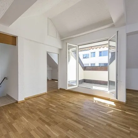 Rent this 3 bed apartment on Oetlingerstrasse 44 in 4057 Basel, Switzerland