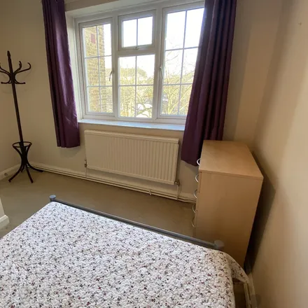 Rent this 1 bed apartment on London in Earlsfield, GB