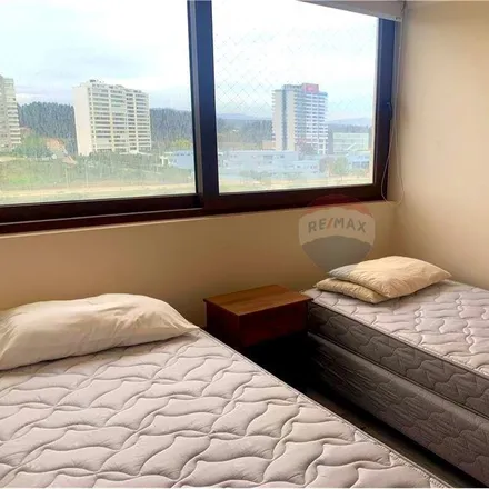 Rent this 2 bed apartment on Alistore in Starbucks Drivethru, 254 0070 Viña del Mar