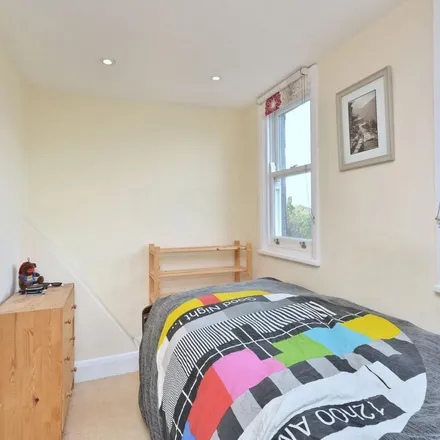Rent this 3 bed apartment on Kent Road in London, W4 5EY