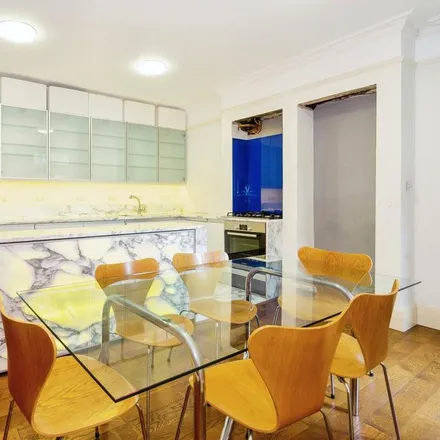 Rent this 2 bed apartment on Fieldsway House in Fieldway Crescent, London