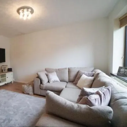 Rent this 3 bed duplex on Trefoil Close in Huntington, CH3 6DZ
