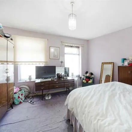 Image 6 - 56 Addington Road, London, E16 4NG, United Kingdom - House for sale