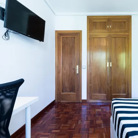 Image 5 - Calle Beatriz de Bobadilla, 9, 28040 Madrid, Spain - Room for rent