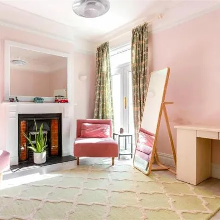 Image 3 - 12 Belle Vue Gardens, Brighton, BN2 0AA, United Kingdom - Townhouse for sale