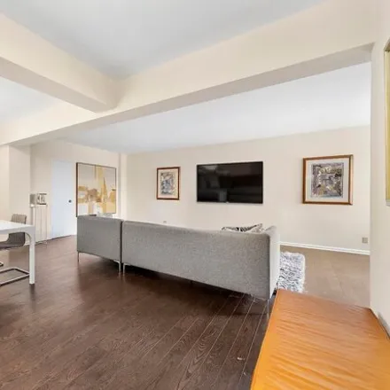 Image 3 - 25 Sutton Place South, New York, NY 10022, USA - Apartment for sale