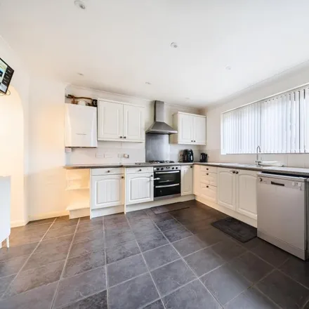 Image 3 - Penrith Way, Aylesbury, HP21 7JZ, United Kingdom - House for rent