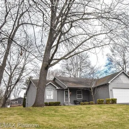 Buy this 3 bed house on 4043 England Beach Road in White Lake Charter Township, MI 48383