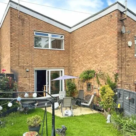 Buy this 3 bed townhouse on Ironside Place in Sheffield, S14 1FD