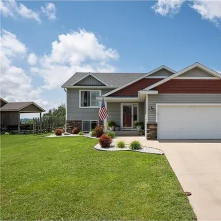 Buy this 5 bed house on 867 Golf View Avenue in Minneola Township, MN 55992
