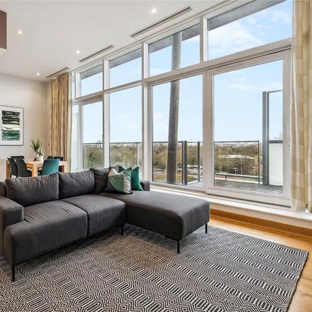 Rent this 2 bed apartment on Eustace Building in 372 Queenstown Road, London