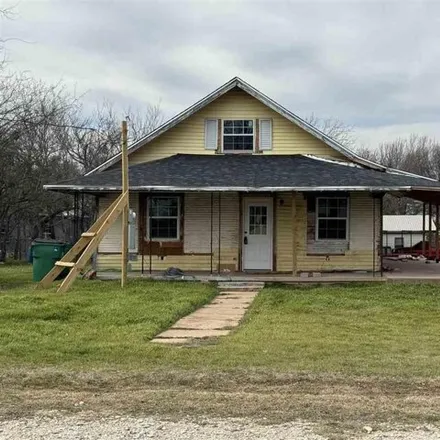 Buy this 4 bed house on 143 West Blanchard Street in Henrietta, TX 76365