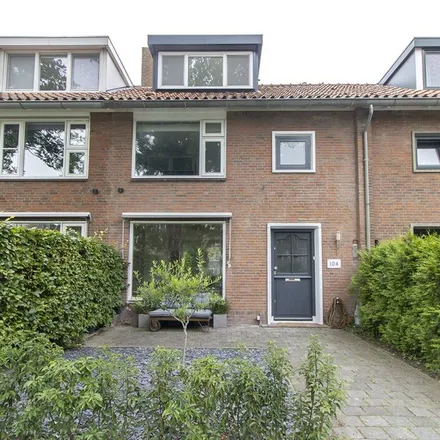 Rent this 4 bed apartment on Meester G. Groen van Prinstererlaan 104 in 1181 TR Amstelveen, Netherlands